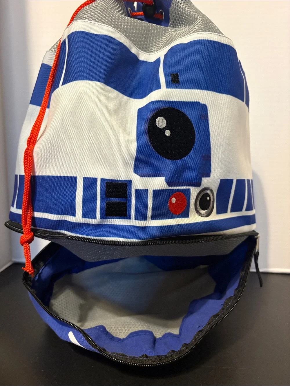 Star Wars Blue and White R2-D2 Kids Drawstring Bag with Red Cord